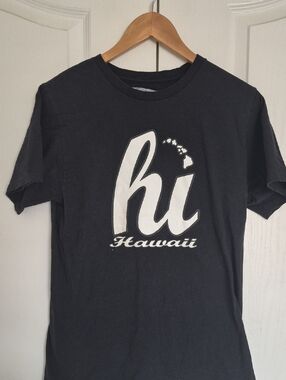 Men's Black "hi Hawaii" Short Sleeve Graphic Tee